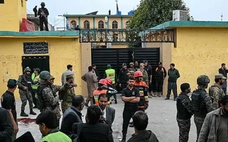 巴基斯坦清真寺爆炸31死170傷! ISIS背包炸彈客衝入引爆釀重大傷亡 總理譴責