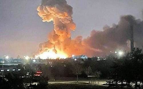 （影）德黑蘭驚傳爆炸! 疑在武裝部隊總部 美450戰斧飛彈鎖定 伊進最高戰備