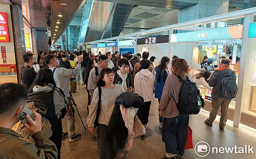 (影)高鐵台中站商店街櫃位更新 獻烘焙看準人流卡位搶商機