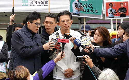 攤商問蘇巧慧假牙補助5萬 黃國昌：沒財政規劃就是不負責任、大撒幣 