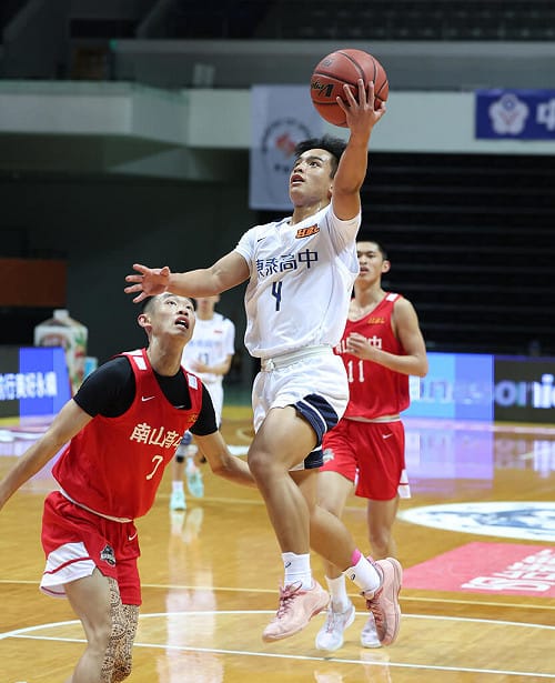 HBL東泰首隊晉男子組4強　教練高丁國柱喜極而泣