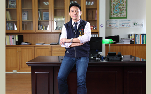 台中市公捷處長性騷6女、三字經霸凌  盧秀燕愛將交通局長坐視也併遭彈劾