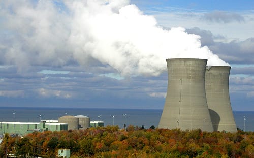 川普氣候政策大逆轉 美撤溫室氣體危害認定 車輛排放標準全面鬆綁 