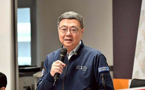 常闖院長辦公室！卓榮泰曝管碧玲「快快樂樂出去」內幕