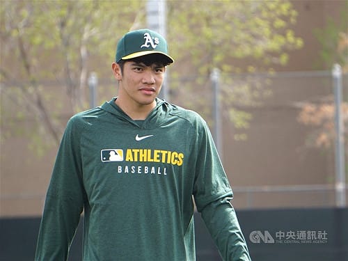 大聯盟熱身賽莊陳仲敖挨轟　林維恩初亮相失2分