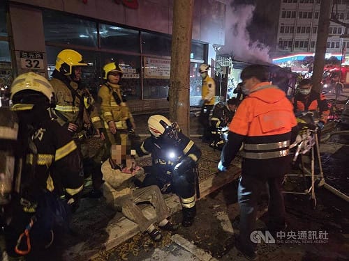 北市莒光路火警　消防救出1人意識清楚