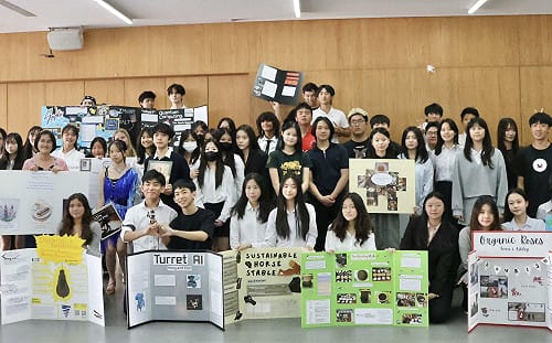 高雄美國學校「IB個人專案」展覽登場    10年級生挑戰自我翻轉學習想像