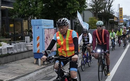 柯文哲228籲「別一直停留在悲情」 吳靜怡：為了蹭藍踐踏家屬長痛