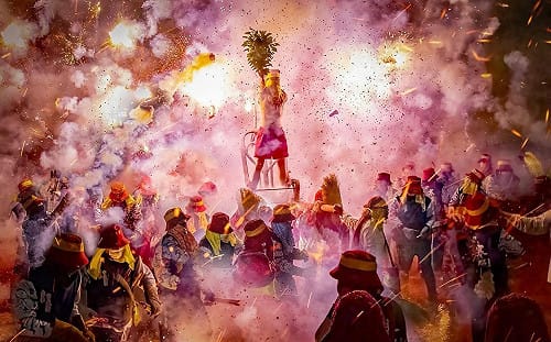 用科技體驗元宵民俗！台東美術館感受沉浸式「炮炸肉身」祝福