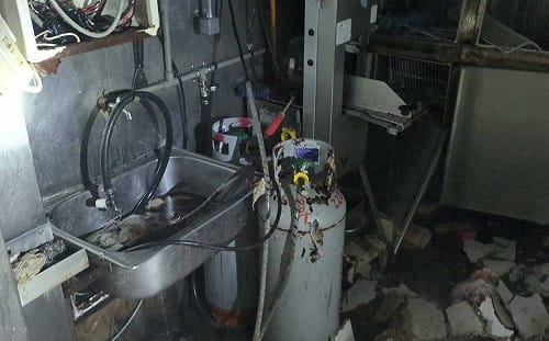 (影) 台中建國市場驚傳氣爆！ 疑瓦斯外洩釀禍 現場畫面曝