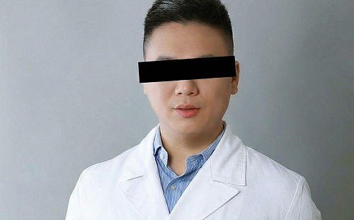 羅姓男醫師涉海藏兒少影像案移審！新北地院裁定收押禁見　