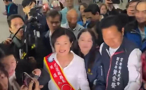 千人擠花蓮車站引騷亂！ 游淑貞道歉了但稱是支持者自發