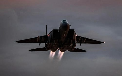 第4架美軍F-15E戰機墜毀! 在伊朗上空被擊落 2飛行員成功彈射逃生