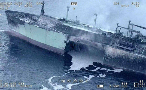 (影) 烏攻擊俄黑海艦隊! 俄LNG船也遭襲 6枚FP-5導彈炸俄GRAU彈藥庫