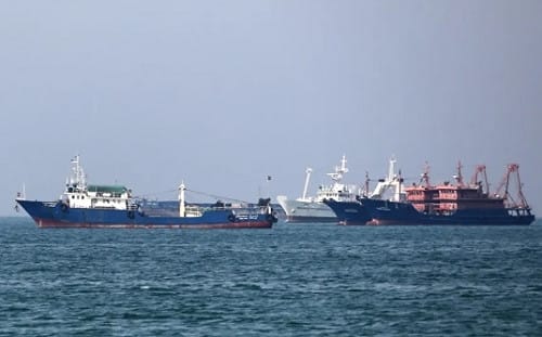 至少9船通過荷姆茲海峽! 繳高額通行費可走「安全走廊」2船高調標「中國」