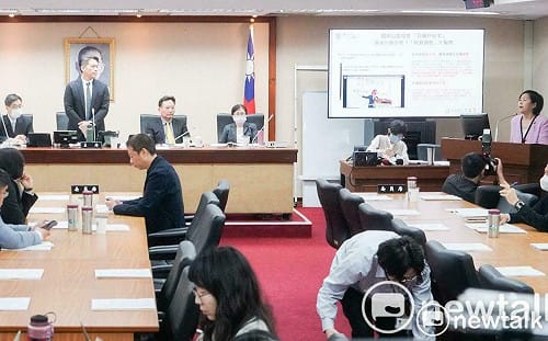 快訊》整場以「女士」稱呼 李貞秀首質詢踢鐵板 官員拒上台備詢成「個人秀場」 