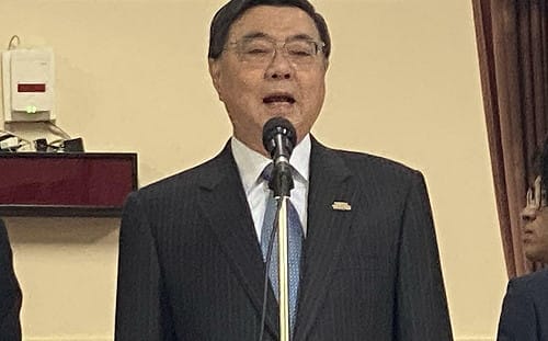 卓榮泰怒：柯文哲習慣看自己問題單據、國家不能被你們這樣玩弄　