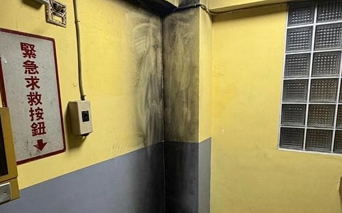 嘉義縣政府停車場遭縱火！民眾及時撲滅 警方查緝中 