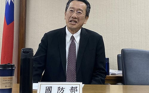 顧立雄：不期待20萬架無人機能打島嶼防衛、用「長單」建立產業鏈 