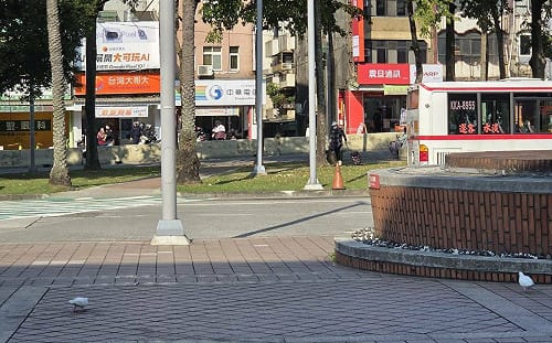 南部熱如夏、北台要轉涼了！氣象署曝一週「三段變天」雨區一次看