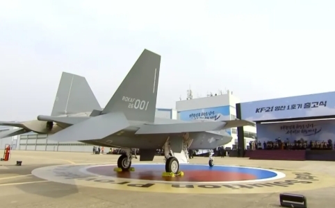 韓KF-21「黑鷹」001戰機正式出庫! 自研5代機重大突破 9月將列裝空軍