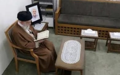 哈梅內伊遇害前照片曝光! 4親屬同罹難 伊誓言戰鬥到底 傳穆傑塔巴要復仇