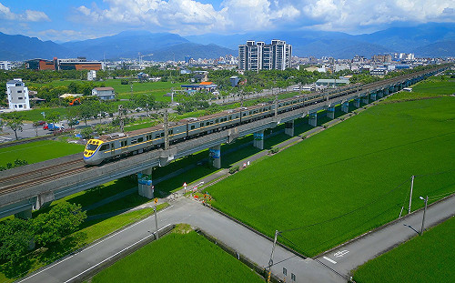 「宜蘭鐵路高架計畫」通過政院核定！總經費501億、全長15.8公里