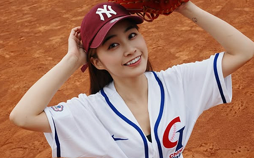 樂天女神陳伊煮飯大出包！「長髮燒成焦黑」嚇壞粉絲