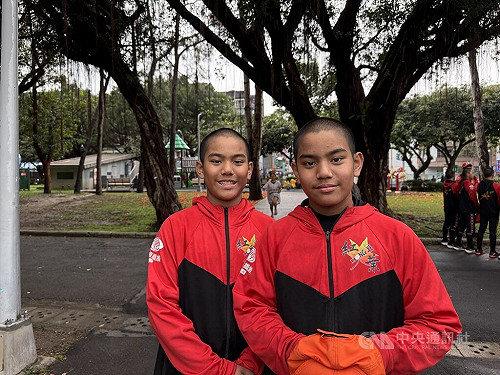 謝國城盃少棒雙胞胎同場開轟　台東紅葉晉冠軍戰