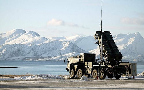 2400枚31天打光! 美飛彈庫存告急 波蘭拒調愛國者去中東 瑞士停止付款