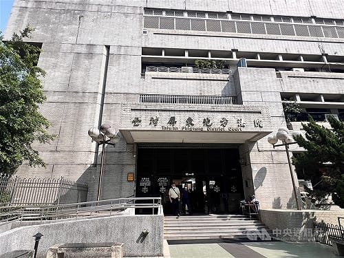 前恆春員警持警棍戳竊嫌致脾臟傷不治　遭判6年4月