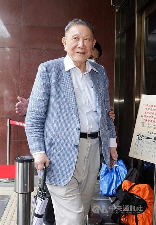 堡新投資控沈慶京犯證交法等罪　向北檢告發