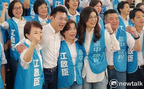 (影) 盧秀燕喊話「三個姐姐都愛你」 江啟臣：讓台中成為亞洲亮點、世界焦點