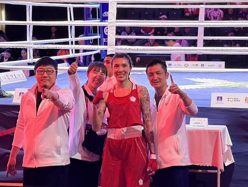 世界拳后黃筱雯亞錦賽首戰過關　勝泰國選手晉4強