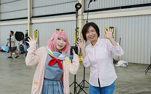 參觀動漫節 何欣純承諾若當選市長 優先會展中心交通難題