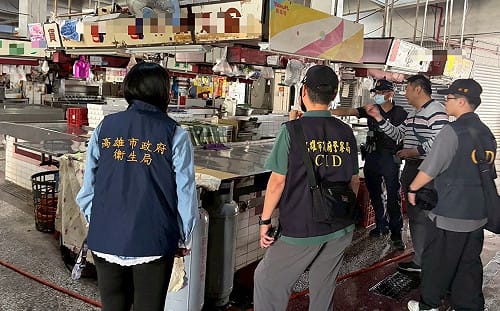 正義市場春捲中毒案    高市府消保官約談業者協助受害者求償