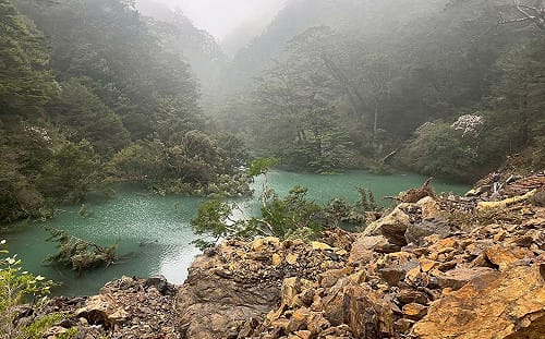 豪雨過後崩塌現形！合歡溪3.5公里處驚現堰塞湖  林保署示警
