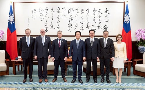 （影）賴清德接見美國參議員班克斯訪問團　盼以實力確保和平與理念相近國家並肩打造安全繁榮未來