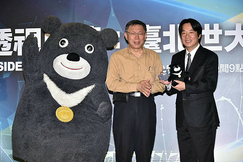 世大運紀錄片首映 賴清德肯定柯文哲激動哽咽