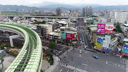 鐵路高架化後 台中趕工17地下道線填平縫合