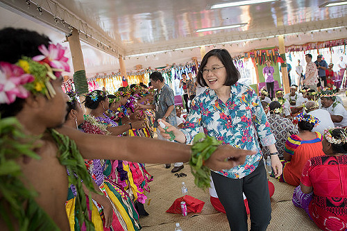 國防預算成長  蔡英文：前3年GDP成長幅度