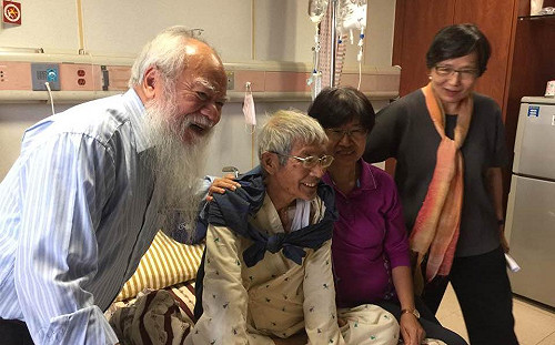 晚年受洗基督教！戴振耀：履行對母親的承諾