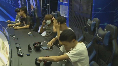 《傳說對決》中區四強賽Game.1：僑光科大輾壓勝