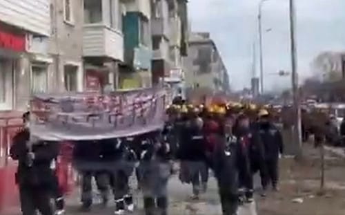 「普丁幫幫我」 中國工人在俄遠東地區示威抗議遭欠薪