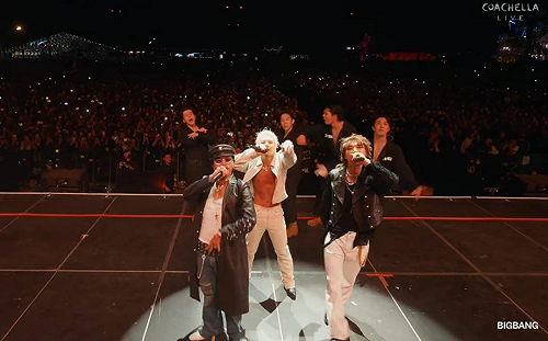 BIGBANG回歸登科切拉舞台！「為T.O.P留位置」惹哭粉絲