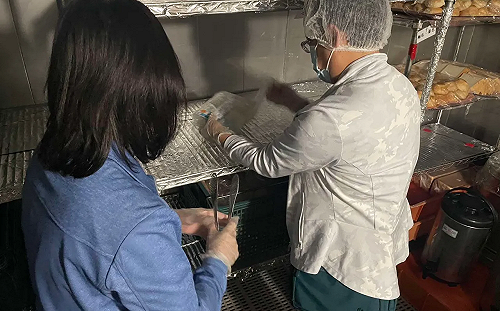 劍湖山畢旅驚傳食物中毒！70名師生就醫 雲縣衛生局採檢送驗