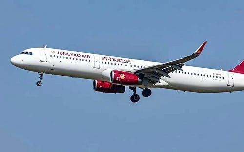 陸航班驚傳重慶重著陸! 機身落地後彈起 引乘客恐慌