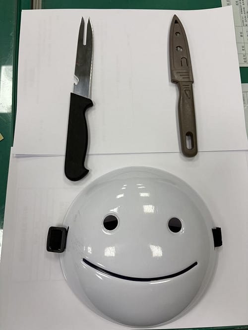 台中男夜間戴面具行走 警察獲報壓制受輕傷