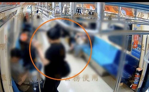 捷運上被陌生男緊盯感恐懼！女子怒控遭眼神性騷擾