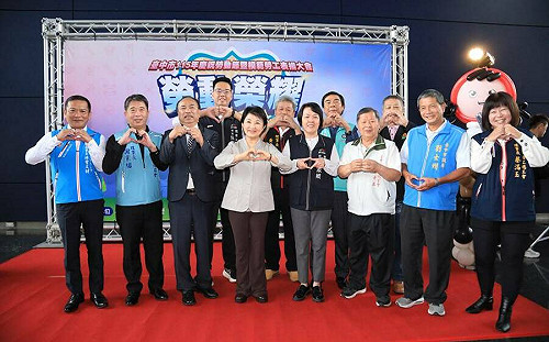 台中市表揚115年模範勞工 盧秀燕：勞工是撐起城市最強大的後盾